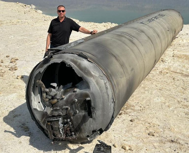 Iranian missile shot down by Israel next to Dead Sea 4-14-24 2